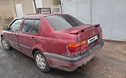 Volkswagen Vento, 1.8 механика, 1993, седан Сарыагаш