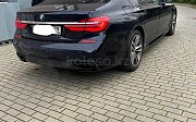 BMW 750, 4.4 автомат, 2016, седан 