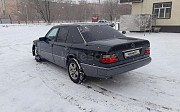 Mercedes-Benz E 200, 2 механика, 1995, седан Қарағанды