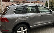 Volkswagen Touareg, 3 автомат, 2011, кроссовер 