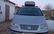 Volkswagen Sharan, 2.8 механика, 2001, минивэн Уральск