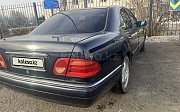 Mercedes-Benz E 230, 2.3 автомат, 1995, седан Алматы