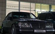 Mercedes-Benz E 220, 2.2 автомат, 1995, седан Шымкент