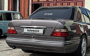 Mercedes-Benz E 220, 2.2 автомат, 1995, седан Шымкент