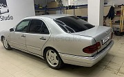 Mercedes-Benz E 240, 2.4 механика, 1997, седан Павлодар
