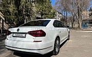 Volkswagen Passat, 1.8 робот, 2017, седан Алматы