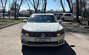Volkswagen Passat, 1.8 робот, 2017, седан Алматы