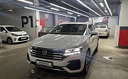 Volkswagen Touareg, 3 автомат, 2020, кроссовер 