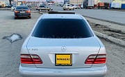 Mercedes-Benz E 320, 3.2 автомат, 2001, седан Атырау