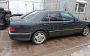 Mercedes-Benz E 200, 2 автомат, 1998, седан 