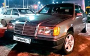 Mercedes-Benz E 260, 2.6 механика, 1988, седан Астана
