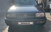 Volkswagen Vento, 2 механика, 1993, седан Алматы