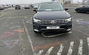 Volkswagen Tiguan, 2 робот, 2017, кроссовер Орал
