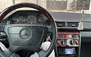 Mercedes-Benz E 200, 2 автомат, 1993, седан Шымкент