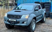 Toyota Hilux, 2.5 механика, 2014, пикап Алматы