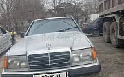 Mercedes-Benz E 260, 2.6 механика, 1990, седан Алматы