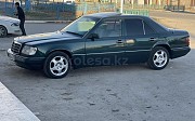 Mercedes-Benz E 220, 2.2 автомат, 1995, седан Туркестан