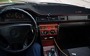 Mercedes-Benz E 220, 2.2 автомат, 1992, седан Алматы