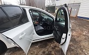 Chevrolet Cruze, 1.6 механика, 2013, хэтчбек Уральск