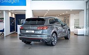 Volkswagen Touareg, 3 автомат, 2022, кроссовер Алматы