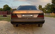 Mercedes-Benz E 230, 2.3 механика, 1992, седан Сарыкемер