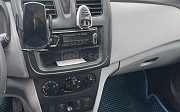 Renault Logan, 1.6 механика, 2015, седан Алматы