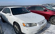 Toyota Camry, 2.2 автомат, 1999, седан 