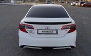 Toyota Camry, 2.5 автомат, 2012, седан 