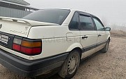 Volkswagen Passat, 2 механика, 1990, седан Алматы