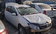 Renault Logan, 1.6 робот, 2015, седан Уральск