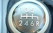 Subaru Legacy, 3 механика, 2005, седан Семей