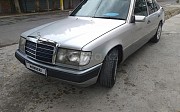Mercedes-Benz E 260, 2.6 механика, 1990, седан Тараз