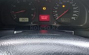 Volkswagen Passat, 1.8 механика, 2000, седан Уральск