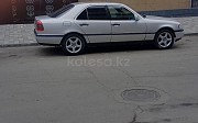 Mercedes-Benz C 220, 2.2 механика, 1993, седан Алматы