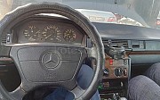 Mercedes-Benz E 220, 2.2 механика, 1988, седан Тараз