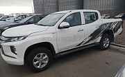 Mitsubishi L200, 2.4 механика, 2022, пикап Уральск