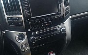 Toyota Land Cruiser, 4.6 автомат, 2012, внедорожник Актау