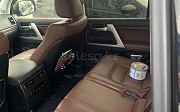Toyota Land Cruiser, 4.6 автомат, 2019, внедорожник Нұр-Сұлтан (Астана)