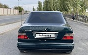 Mercedes-Benz E 200, 2 механика, 1994, седан Шымкент