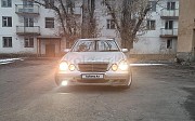 Mercedes-Benz E 200, 2.1 автомат, 2000, седан Алматы