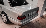 Mercedes-Benz E 220, 2.2 автомат, 1993, седан Шымкент