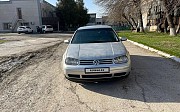 Volkswagen Golf, 2 автомат, 2002, хэтчбек 