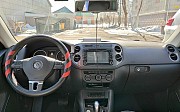 Volkswagen Tiguan, 2 автомат, 2015, кроссовер Астана
