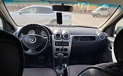 Renault Logan, 1.6 автомат, 2013, седан 