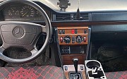 Mercedes-Benz E 220, 2.2 автомат, 1994, седан 