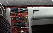 Mercedes-Benz E 230, 2.3 автомат, 1996, седан Сарқан