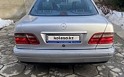 Mercedes-Benz E 240, 2.4 автомат, 1997, седан 