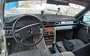 Mercedes-Benz E 230, 2.3 механика, 1987, седан Уральск