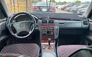 Mercedes-Benz E 320, 3.2 автомат, 1998, седан Алматы