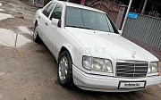 Mercedes-Benz E 220, 2.2 автомат, 1995, седан 